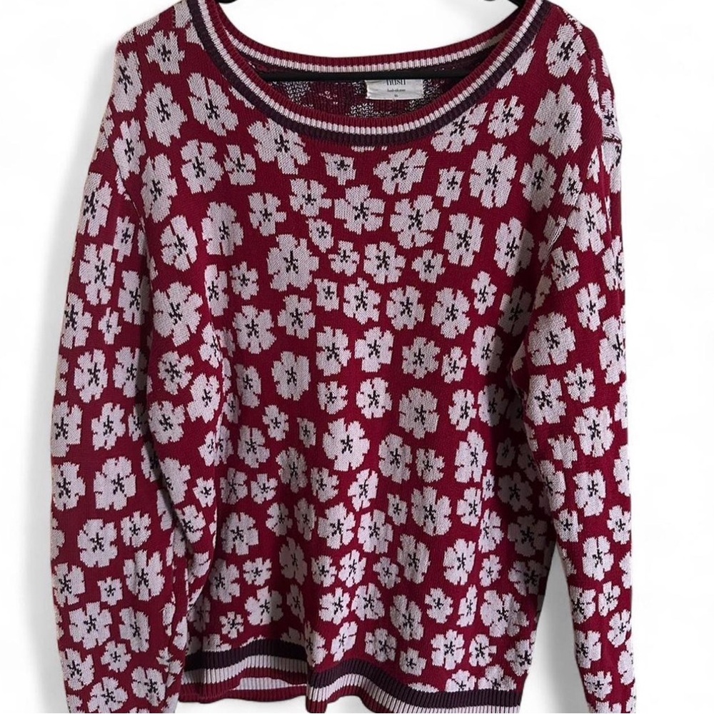 Chic Floral Knit Sweater in Red and White